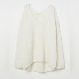 H&M White V-Neck Fuzzy Sweater with Oversized Fit